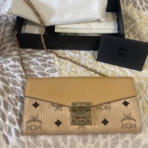 MCM wallet chain purse
